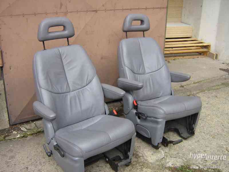 Kapitánské sedačky Dodge Grand Caravan, Chrysler Voyager - foto 2