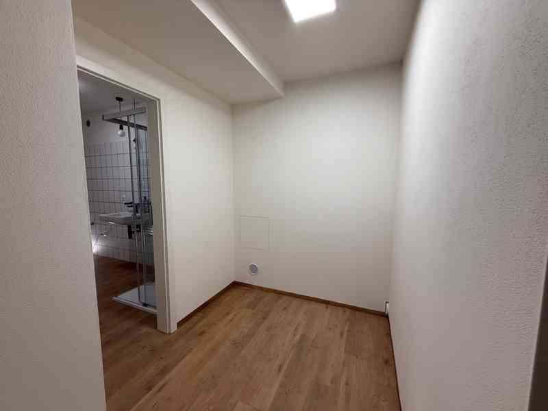 PRONÁJEM ČTYŘ KANCELÁŘÍ S VEŠKERÝM ZÁZEMÍM V BRNĚ–ŠTÝŘICÍCH - foto 14