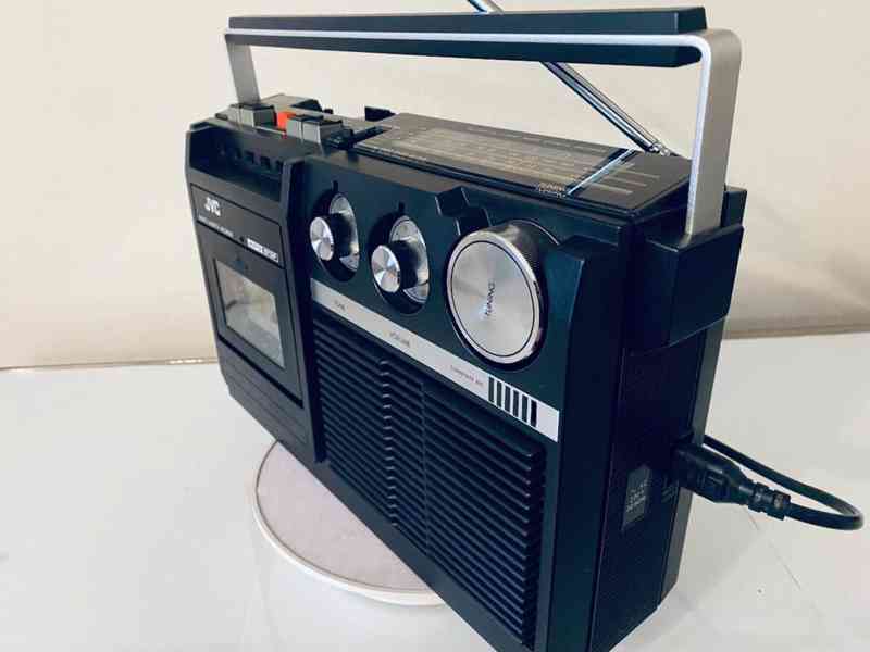 Radiomagnetofon JVC RC-222LE, rok 1978 - foto 8