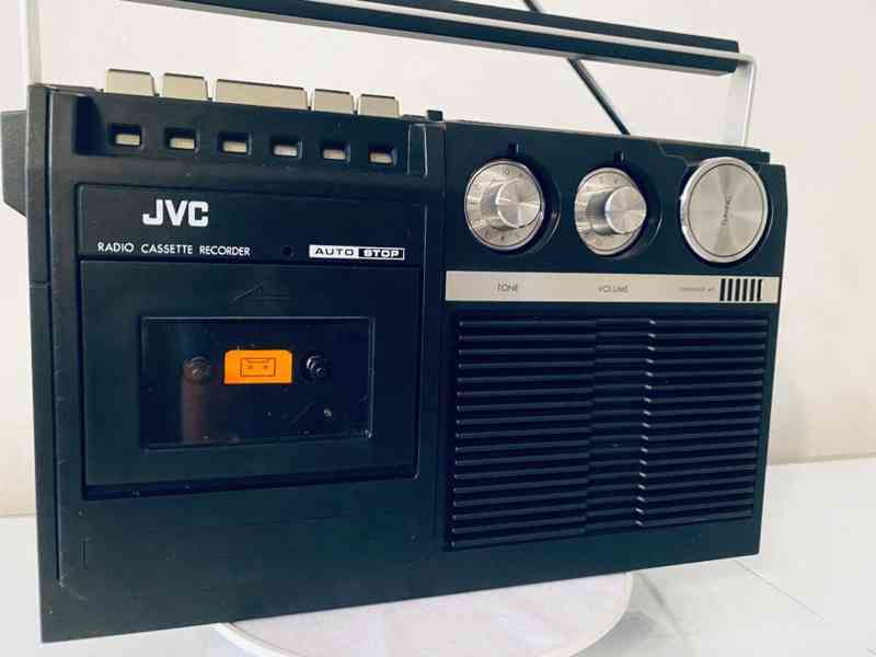 Radiomagnetofon JVC RC-222LE, rok 1978