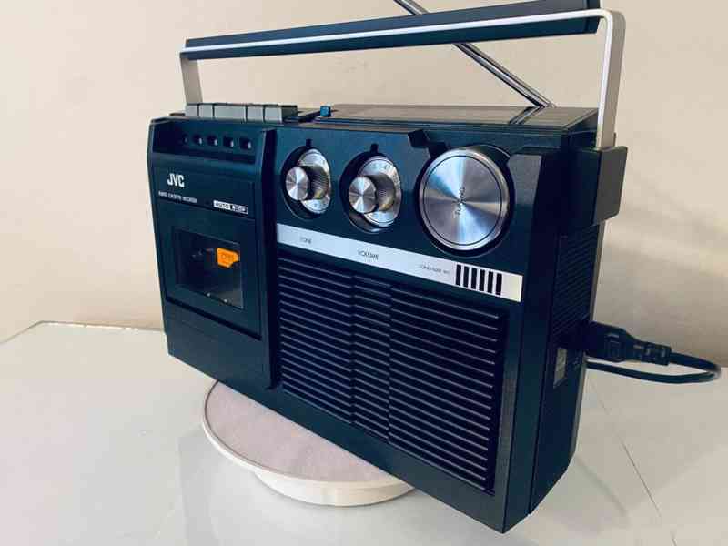 Radiomagnetofon JVC RC-222LE, rok 1978 - foto 3