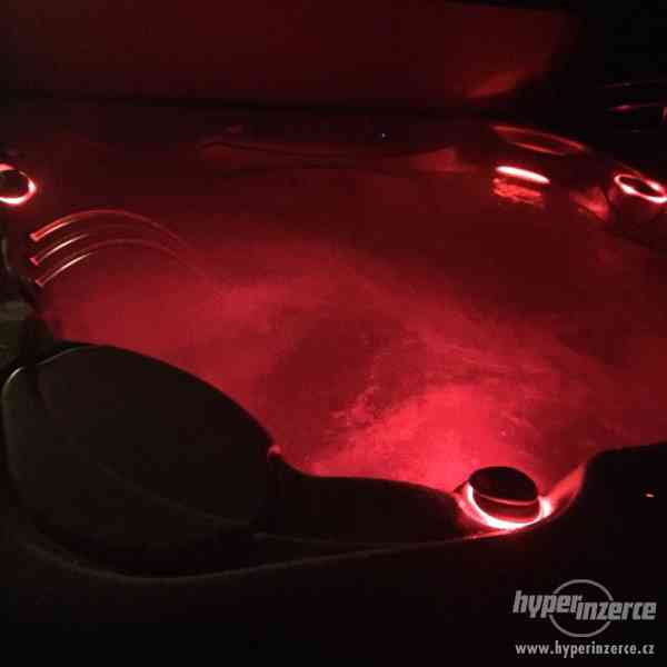 Vířivka HotSpring - foto 7
