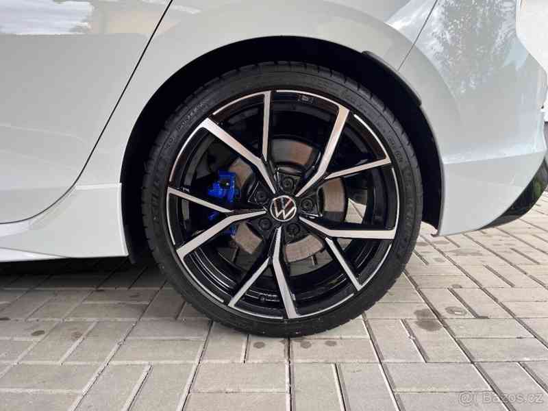 Volkswagen Golf R, Perf. 245kw, 43tis km - foto 14