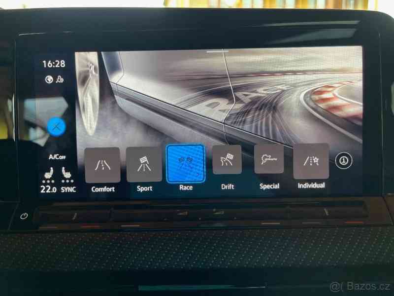 Volkswagen Golf R, Perf. 245kw, 43tis km - foto 9