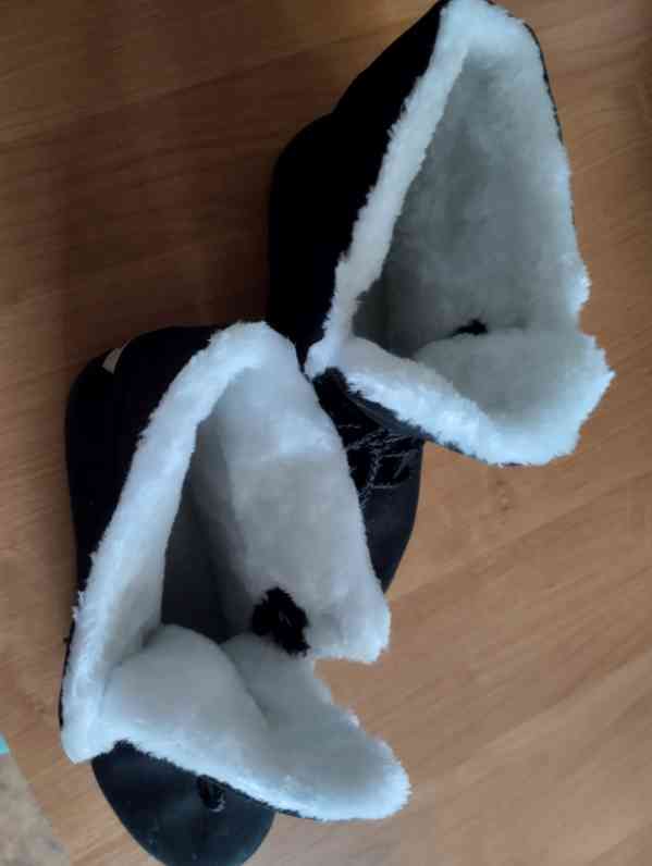 Nové kotníčkové boty s kožíškem č.42 - foto 2