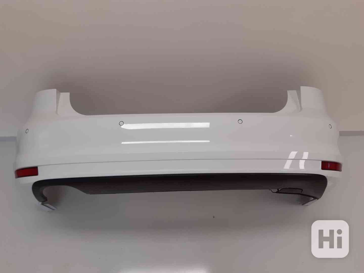 Zadní nárazník 5C6807421 VW Jetta VI, bílý - foto 1