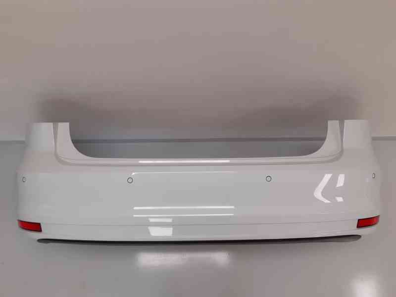 Zadní nárazník 5C6807421 VW Jetta VI, bílý - foto 2