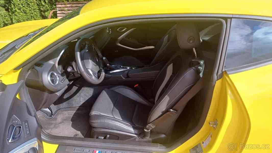 Chevrolet Camaro 2,0   T RS, automat, 29 tis km,2018 - foto 12