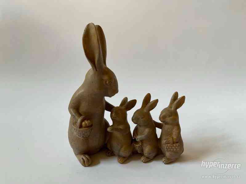 Zaječice se zajíčky socha dekorace - foto 1