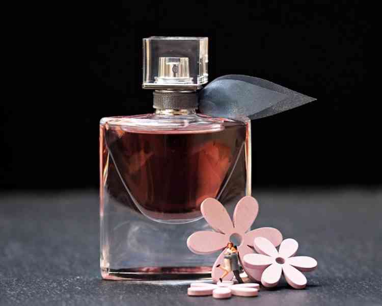 Levné parfémy, které rozhodně nevoní levně - foto 6