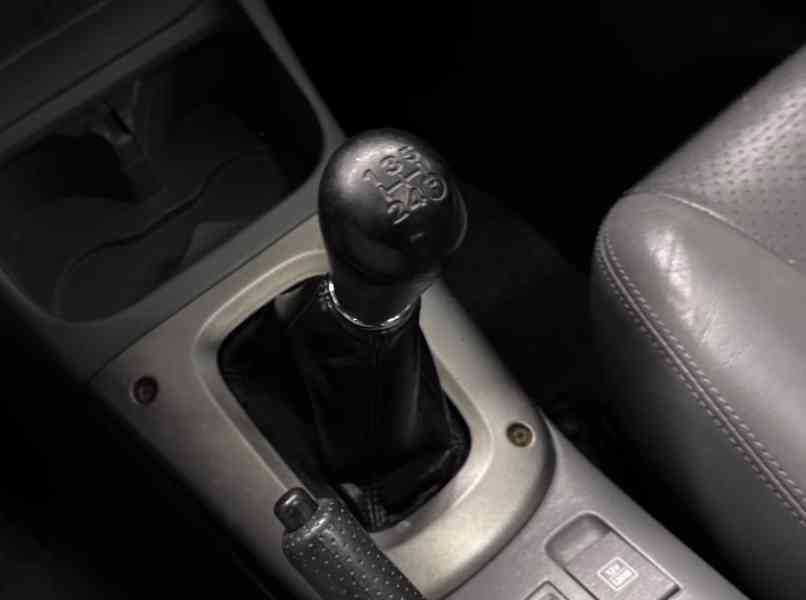 Toyota RAV 4 2.0i 4x4 Special benzín 110kw - foto 20