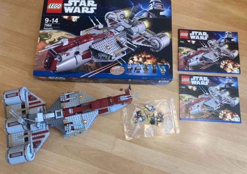 Prodám lego Star Wars 7964 Republic Frigate - foto 3