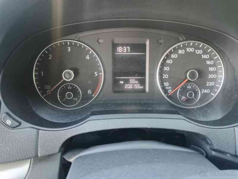 Volkswagen Sharan 2,0   TDI 103kW provozovaný ČR - foto 10