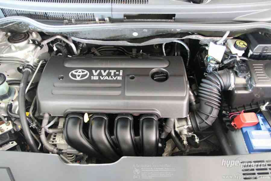 Toyota Corolla Verso 1.8 95kW - foto 20
