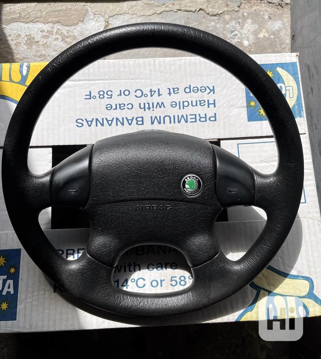 Zánovní čtyřramenný volant Škoda Felicia - foto 1