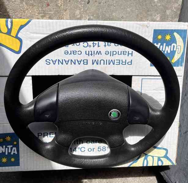 Zánovní čtyřramenný volant Škoda Felicia - foto 4