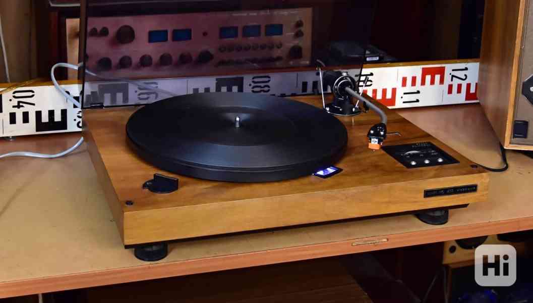 Gramofon TESLA NC 450, NC 440 - hlavní talíř, subtalíř, šasí