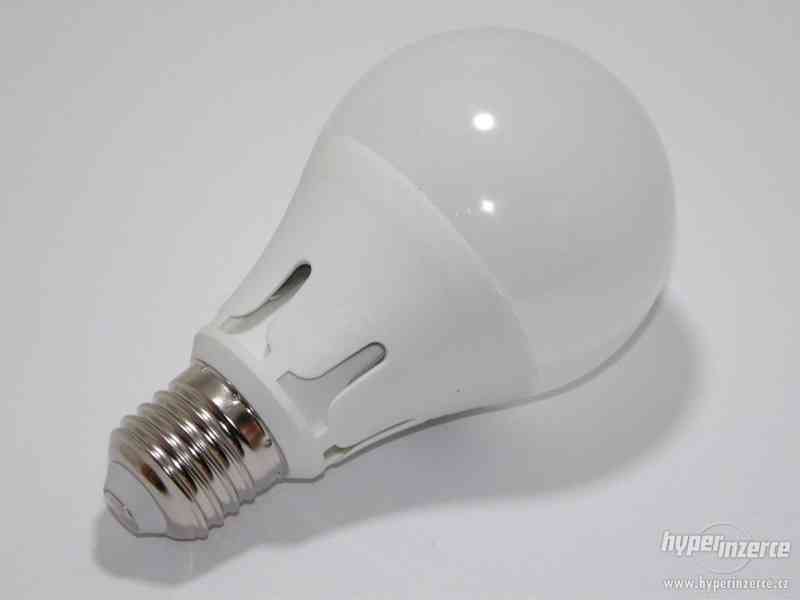 LED žárovka E27 10W 900lm teplá, ekvivalent 75W - foto 1