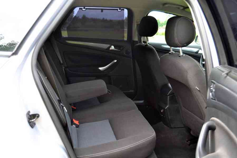 Ford Mondeo 2.0 TDCI 103kW Business kombi - foto 13