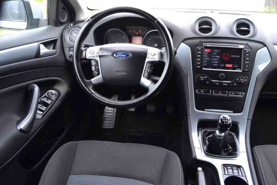 Ford Mondeo 2.0 TDCI 103kW Business kombi - foto 8