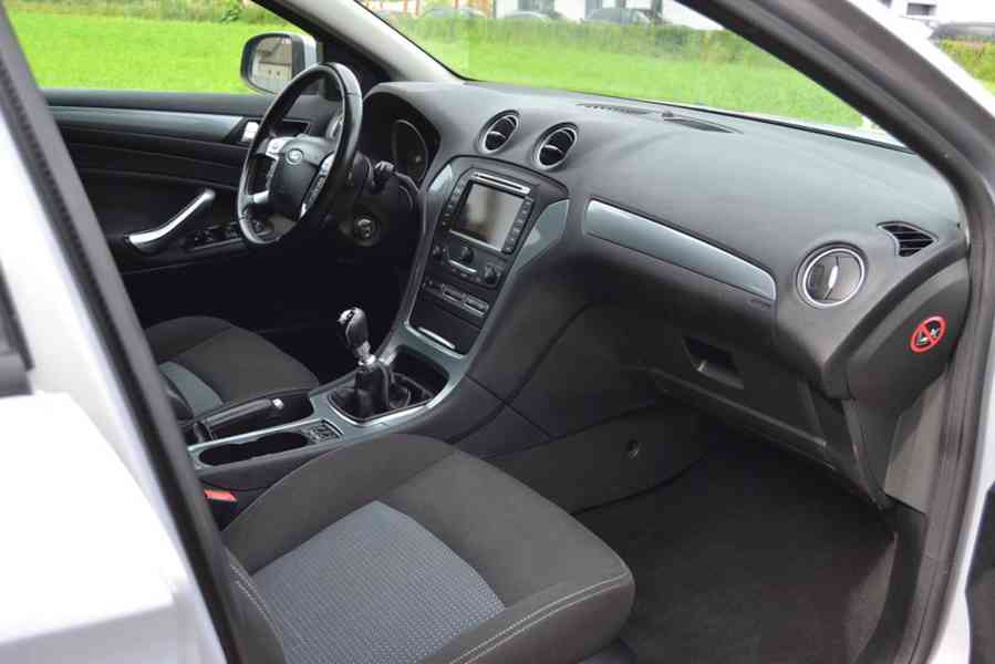 Ford Mondeo 2.0 TDCI 103kW Business kombi - foto 14