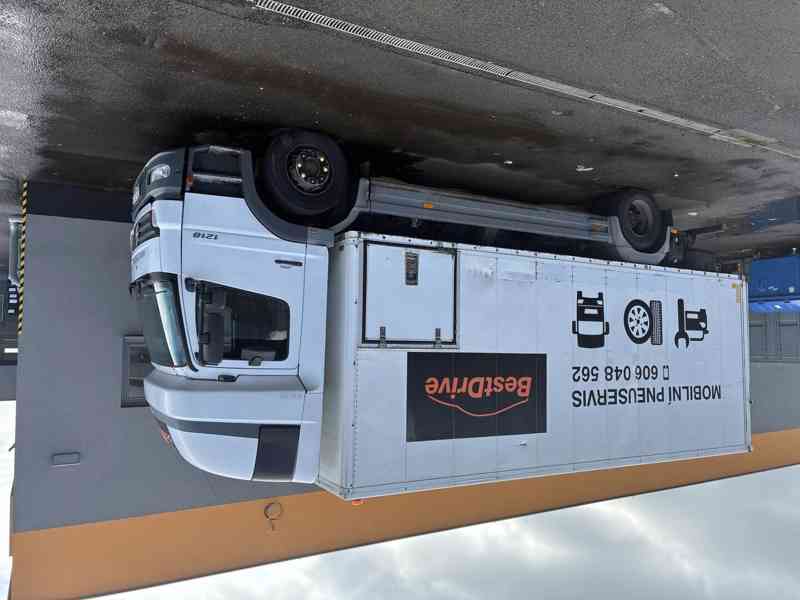Nákladní automobil Mercedes Atego_skříň - foto 2