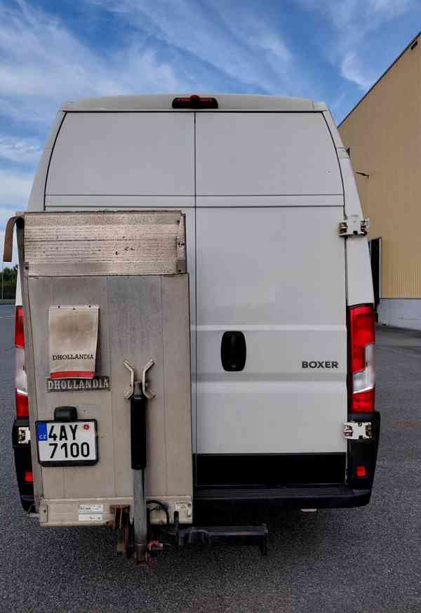 Dodávka Peugeot L4H3 Maxi s nákladovou rampou - foto 6