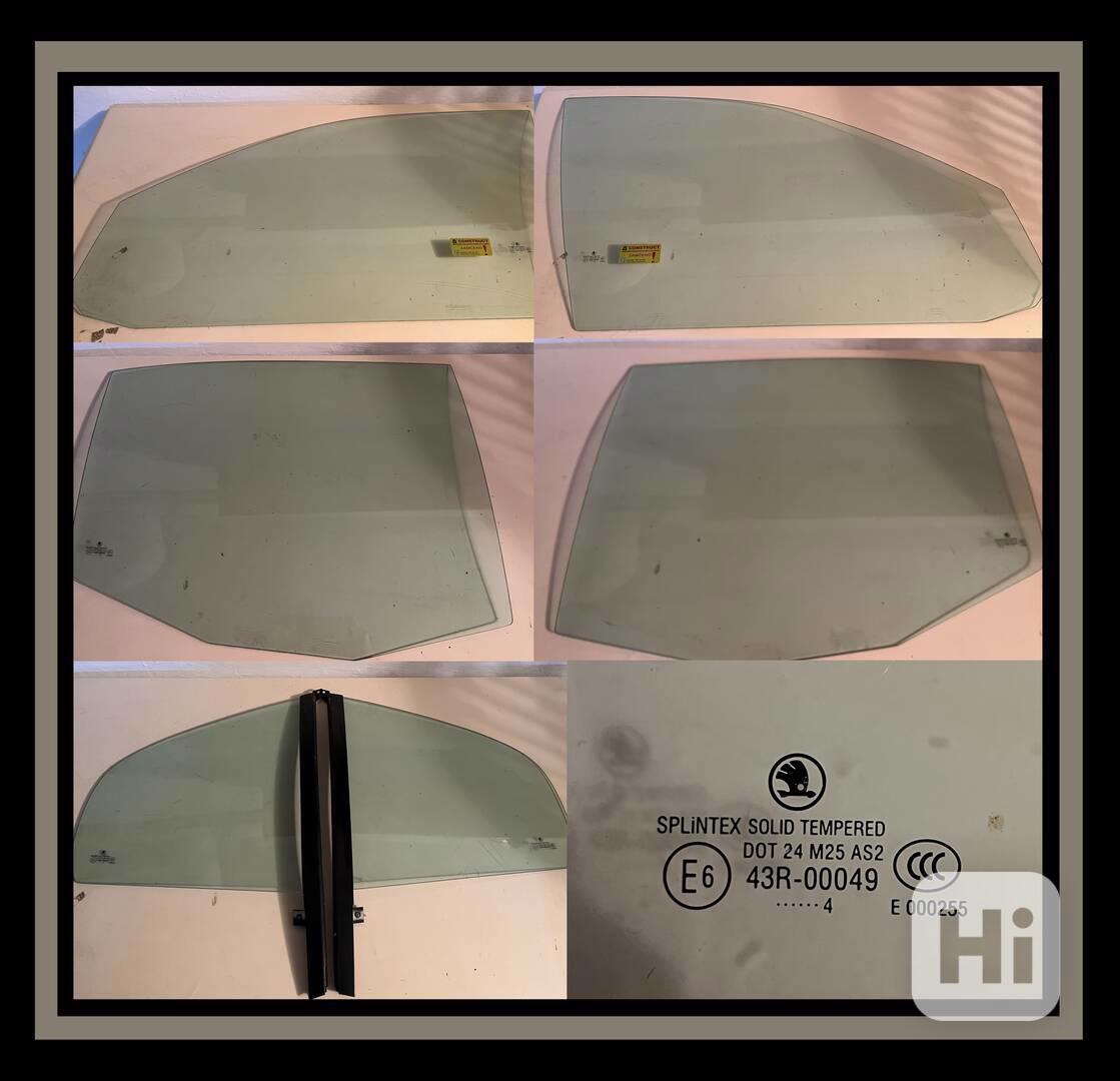 Sklo do dveří OCTAVIA tónované - sada - foto 1