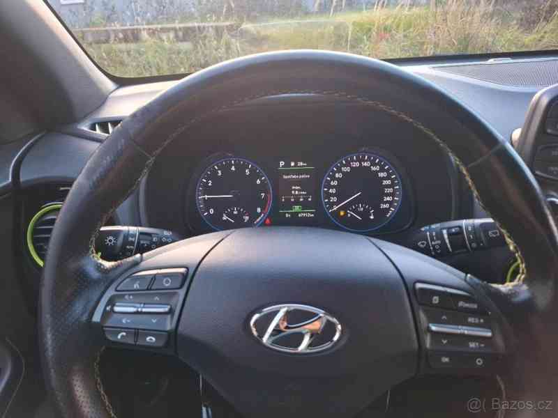 Hyundai Kona 1,6 T-GDI 177 Style 4x4 DCT  130Kw, prav. serv. - foto 17