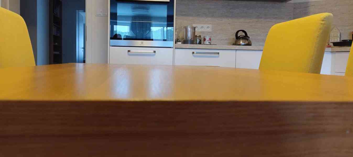 Jídelní stůl IKEA DAGLYSA 140x80cm + 4 židle IKEA - foto 7