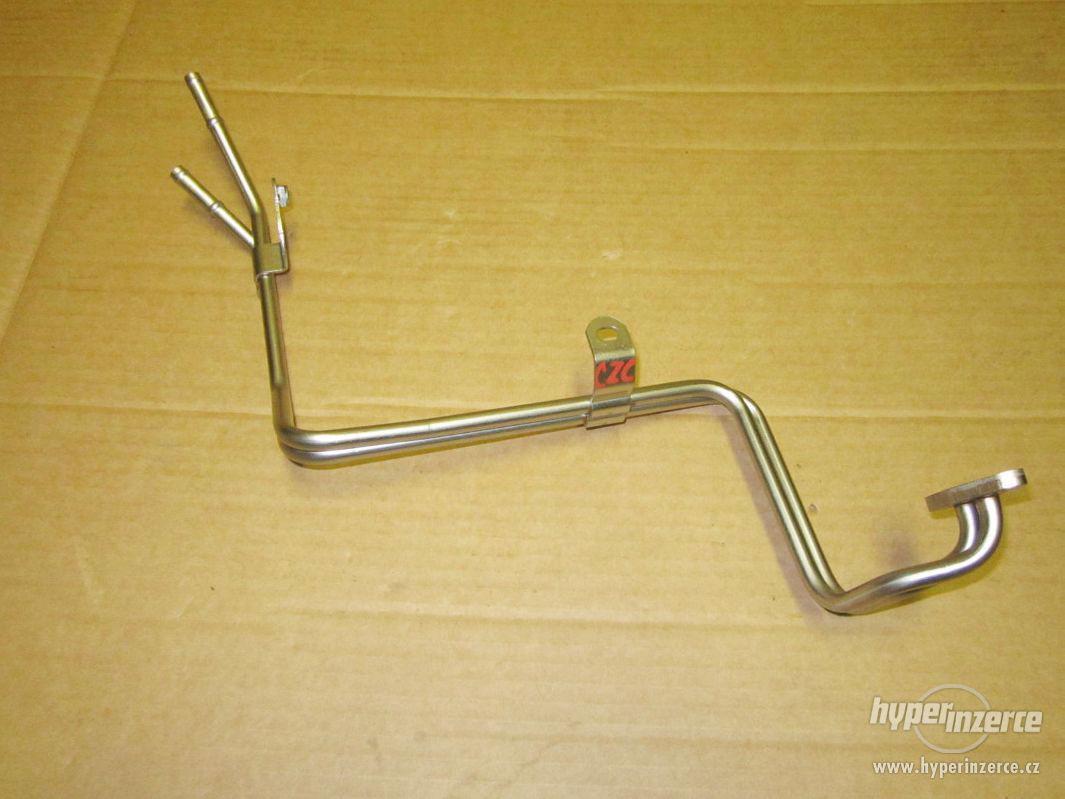 Trubka turbo 04E122157CA Motor CZC CZCA 1,4TSI - foto 1
