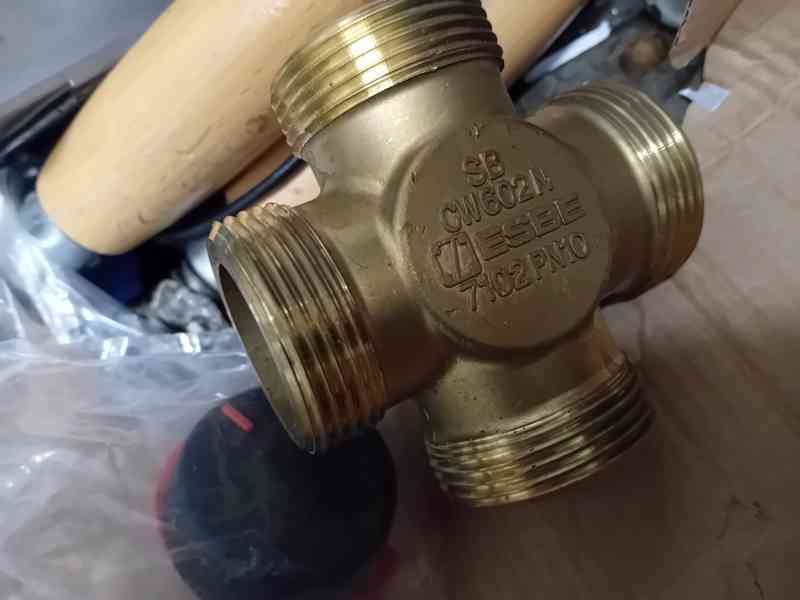 Čtyřcestný venti ESBE l DN 25 - foto 2