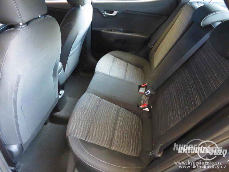 Kia Stonic 1.25 CVVT 62kW 1.2, benzín, r.v. 2019 - foto 13
