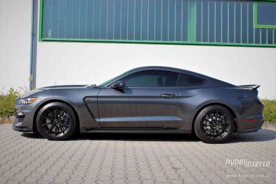 Ford Mustang ShelbyGT350, JEN 5tis km, V ČR! - foto 5