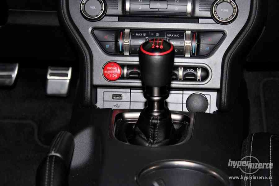 Ford Mustang ShelbyGT350, JEN 5tis km, V ČR! - foto 12