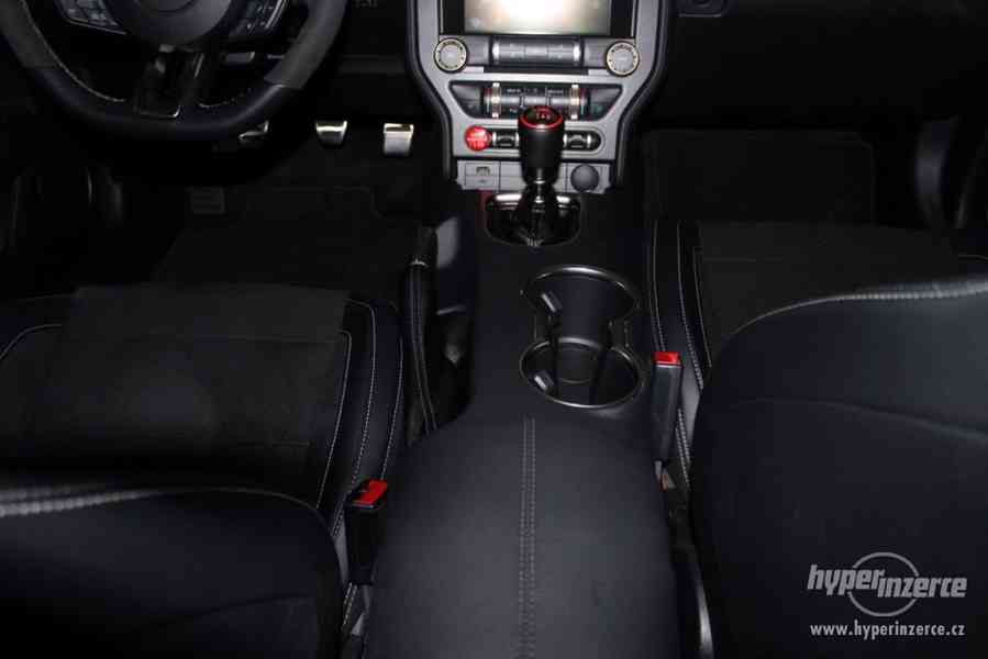 Ford Mustang ShelbyGT350, JEN 5tis km, V ČR! - foto 13