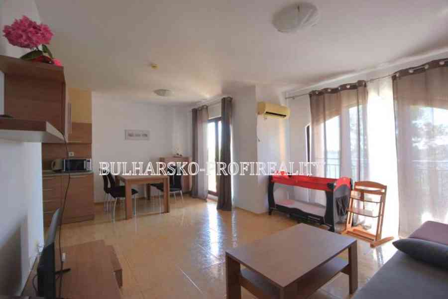 Exkluzivní podkrovní apartmán s dechberoucím výhledem na moř - foto 11