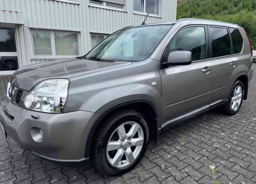 Nissan X-Trail 2.5i Executive LE AUT benzín 124kw - foto 5