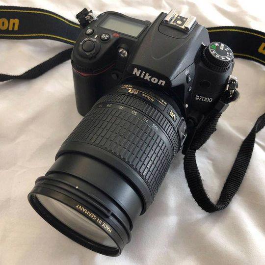 Nikon D7000 černý + objektiv AF-S NIKKOR 18-105mm - foto 1