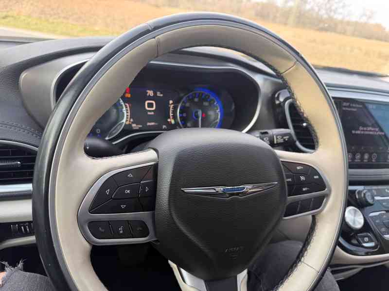 Chrysler Pacifica 3,6 RU Panorama Limited 2018 - foto 19