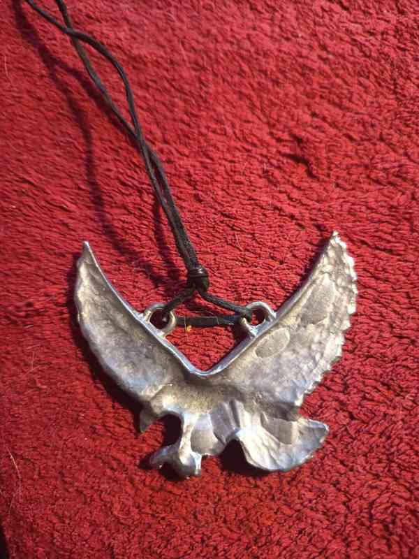 Kovový přívěsek ve tvaru orla, rozměr cca 6x6 cm - foto 2