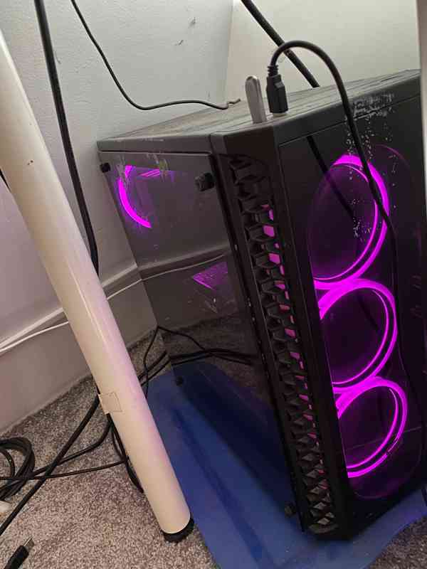 Alza GameBox Ryzen RX580 (sleva při rychlém jednání) - foto 1