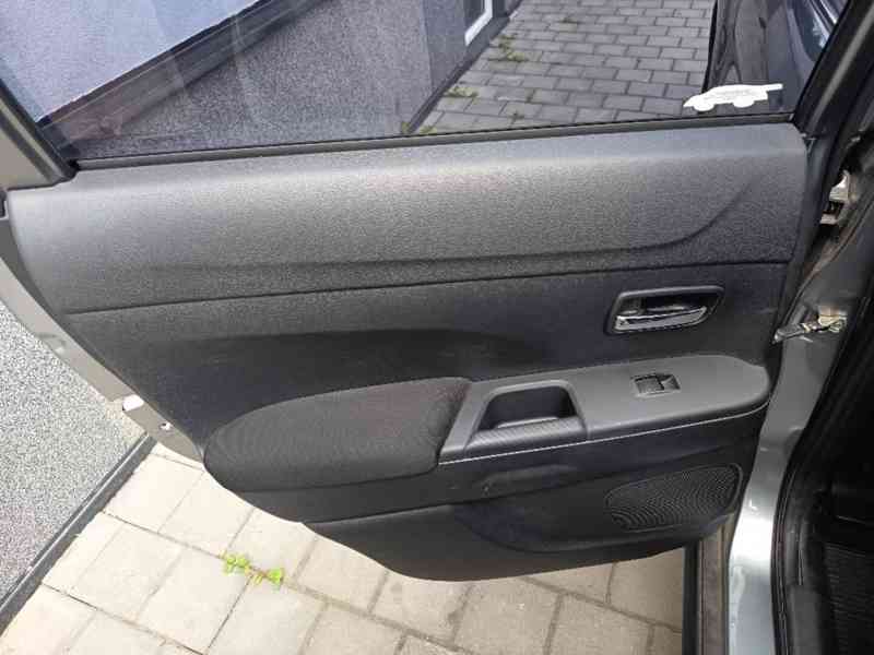 MITSUBISHI ASX 1,6MIVEC 2WD Comfort ČR 1 majitel - foto 21