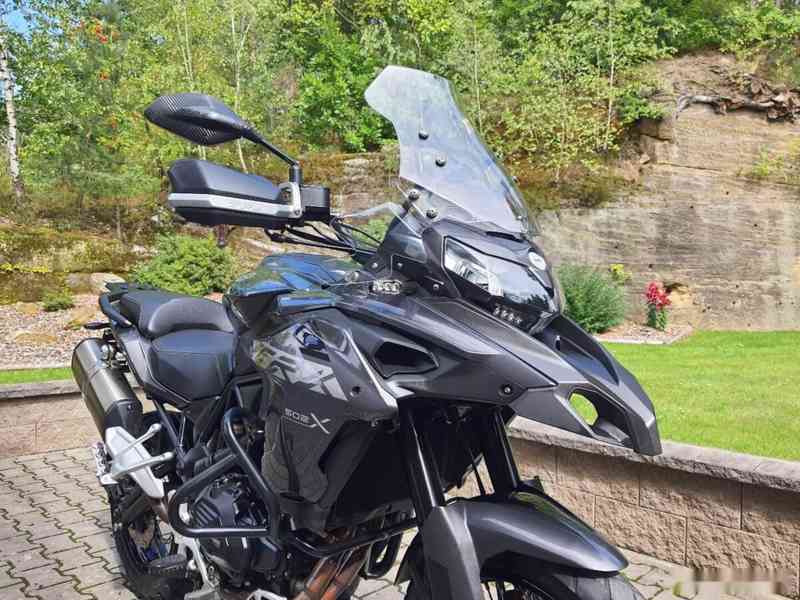 Benelli TRK 502 X - SUPER STAV 105.000,- Kč - foto 19