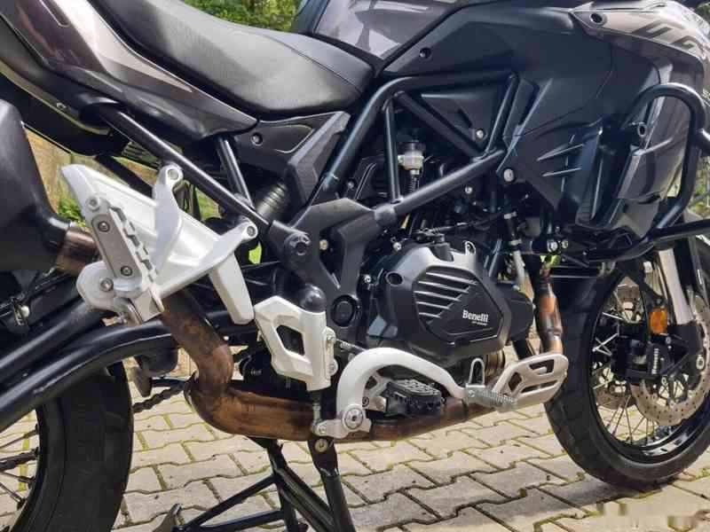 Benelli TRK 502 X - SUPER STAV 105.000,- Kč - foto 15