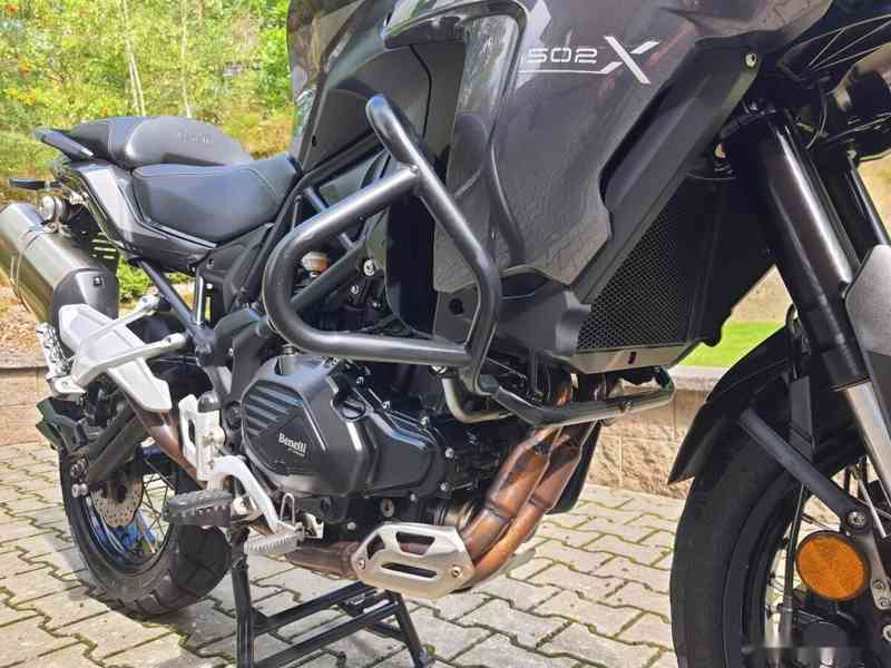 Benelli TRK 502 X - SUPER STAV 105.000,- Kč - foto 14