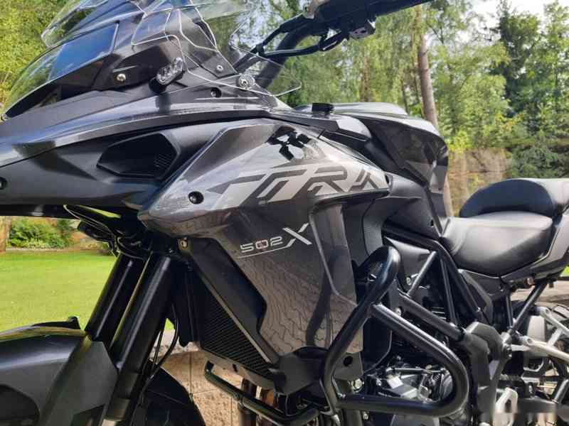 Benelli TRK 502 X - SUPER STAV 105.000,- Kč - foto 8