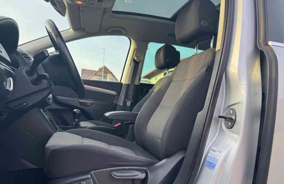 Volkswagen Sharan 2,0 TDI Comfortline 103kw - foto 15