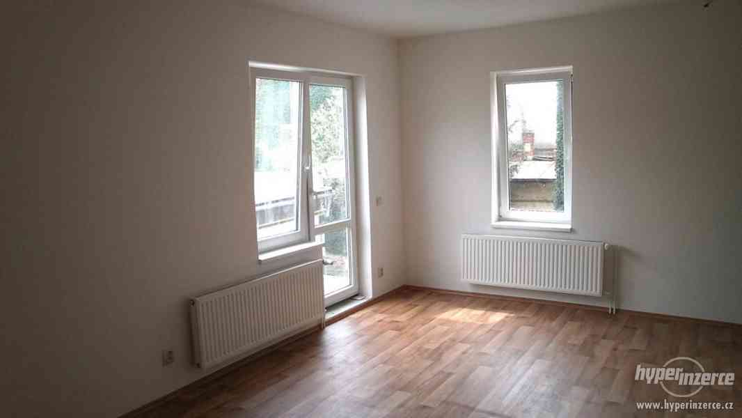 Pronájem - byt 3+kk Holešov - foto 1