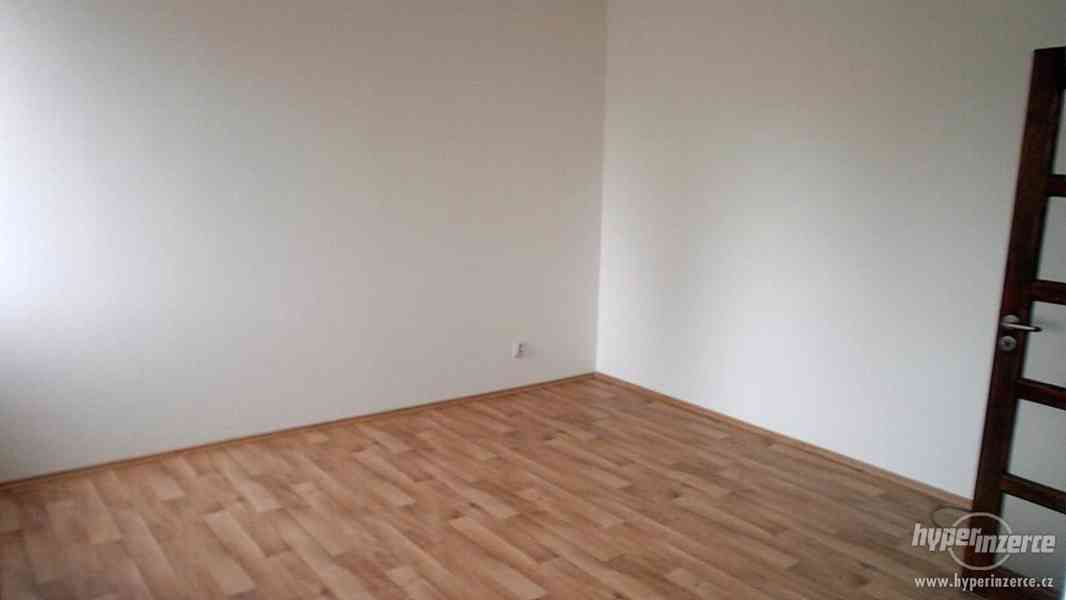 Pronájem - byt 3+kk Holešov - foto 2